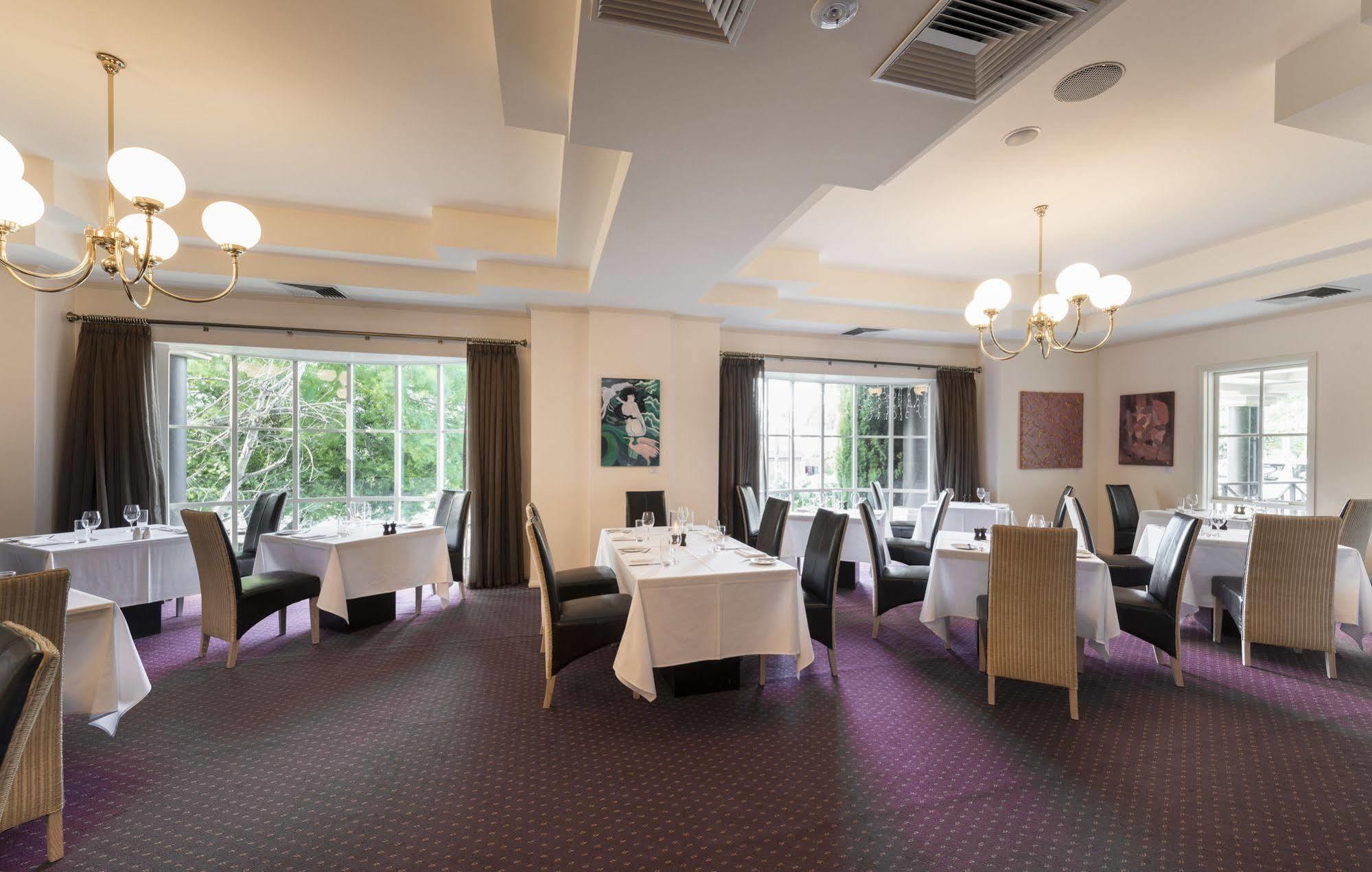 Beau Monde International Hotel Doncaster East Exterior foto